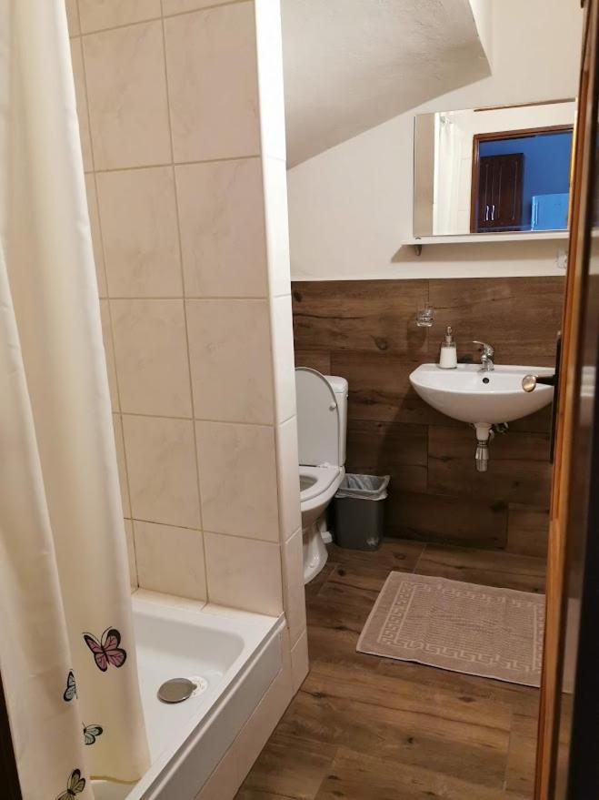 Privat Kovac Lägenhet Tatranská Lomnica Exteriör bild
